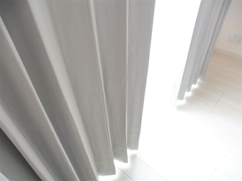 既製 カーテン レースセット　「ビビットGY」　遮光　幅100cmｘ丈205cm(4枚入り)のイメージ画像02